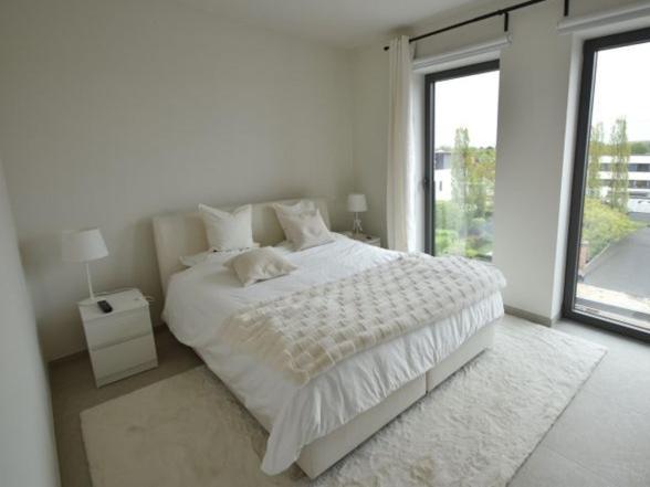 Superbe Appartement Neuf Et Moderne A Lüttich Exterior foto
